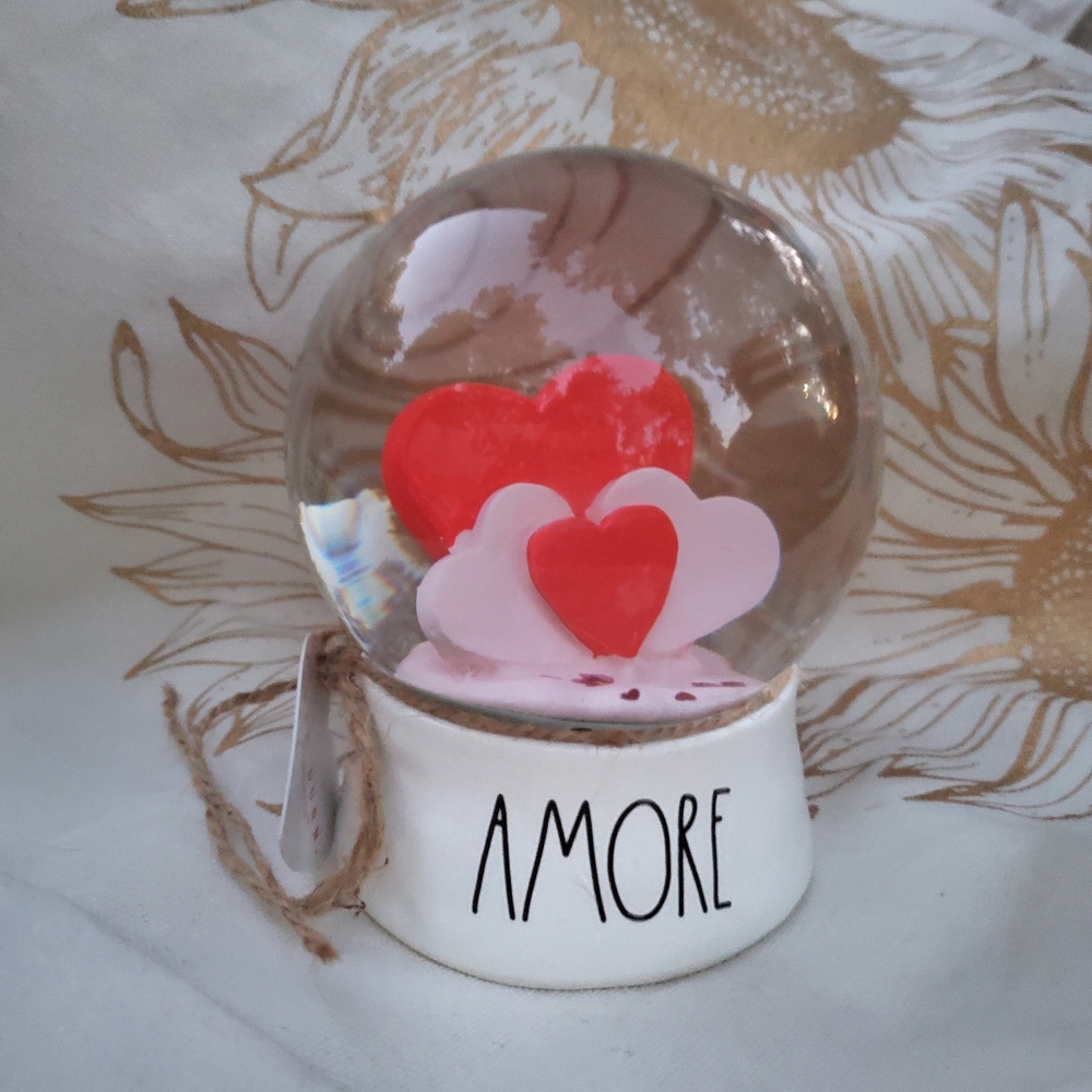 Rea dunn, AMORE Valentine's day themed to snow globe